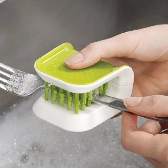 Cutlery cleaning brush